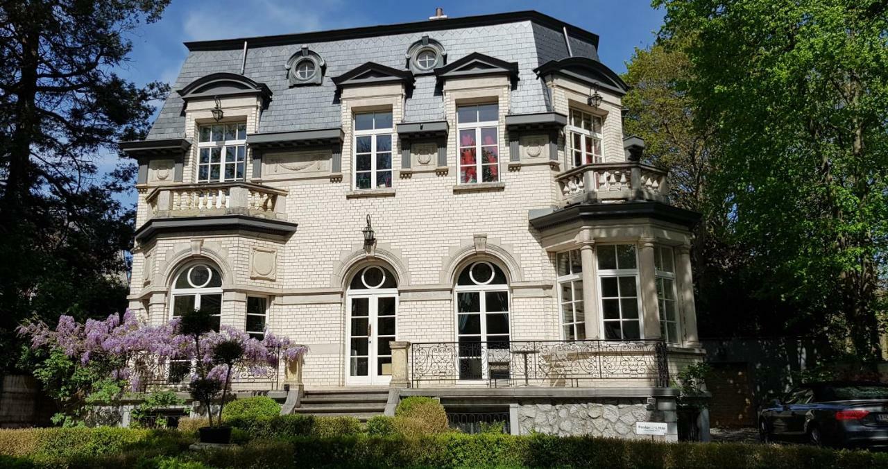 Les Grands Arbres Bed and Breakfast Bryssel Exteriör bild